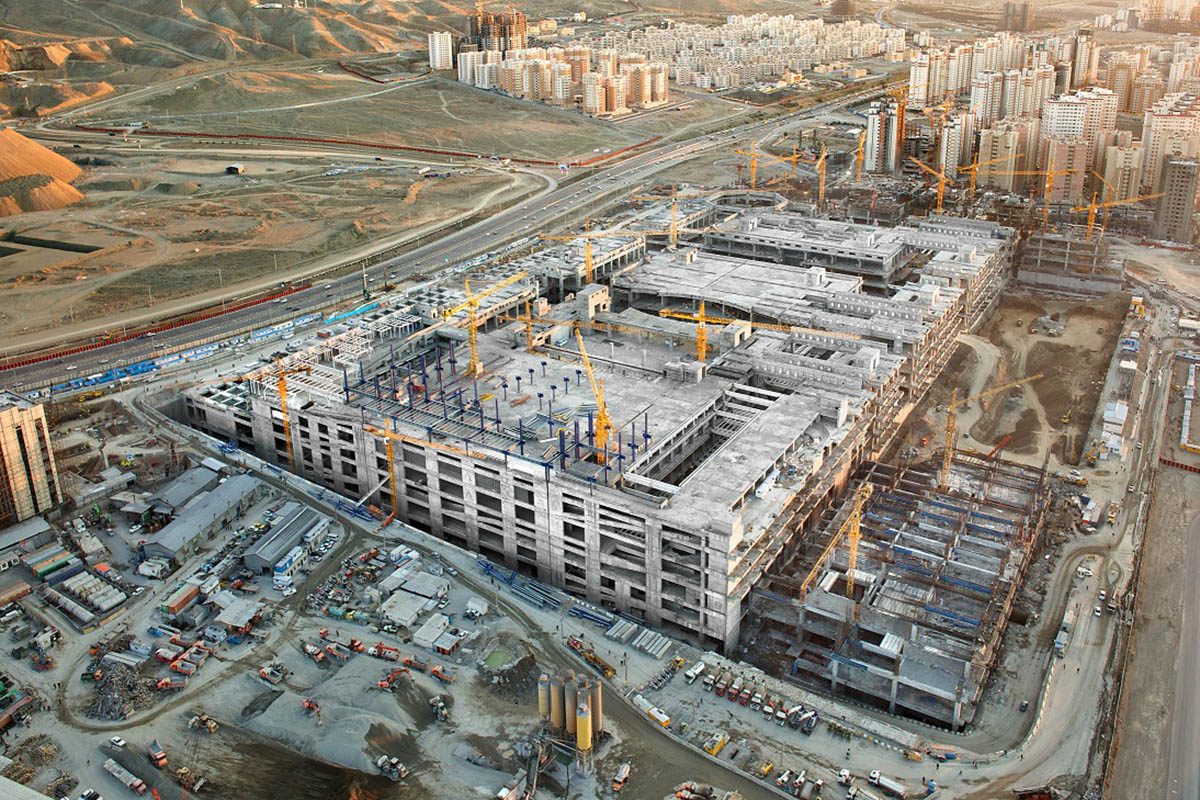 ساخت در مقیاس بزرگ